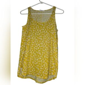 7/71. Zenana Outfitters Yellow Daisy Tank Top
